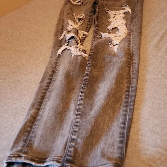American Eagle Very Distressed Skinny Gray Women's Jeans Size 0 - Picture 10 of 11